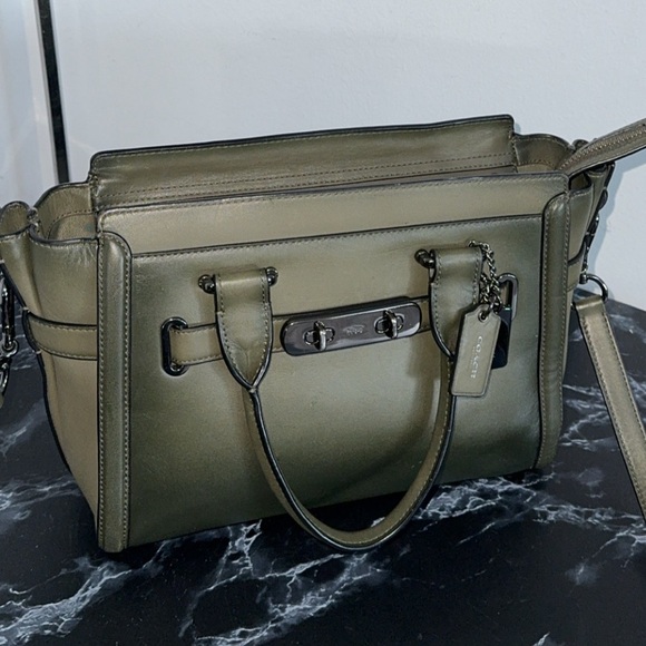 COACH Swagger 27 Handbag Burnished Leather Dark Green Crossbody Bag AUTHENTIC - Picture 7 of 15
